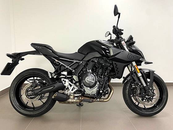 SUZUKI GSX-8S 